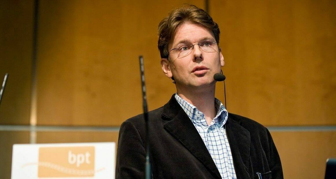 Tierschutzgesetz: Was ist ein „vernünftiger Grund“|Aktiver Tierschutz: Positiv verstärkendes Training führt zu freudig arbeitenden Hunden|Eintagskükentötung – mit oder ohne vernünftigen Grund?|Tierschutzgesetz: Was ist ein „vernünftiger Grund“